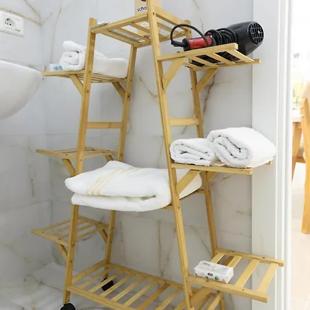 Free Parking Sudio Apartment Tirana