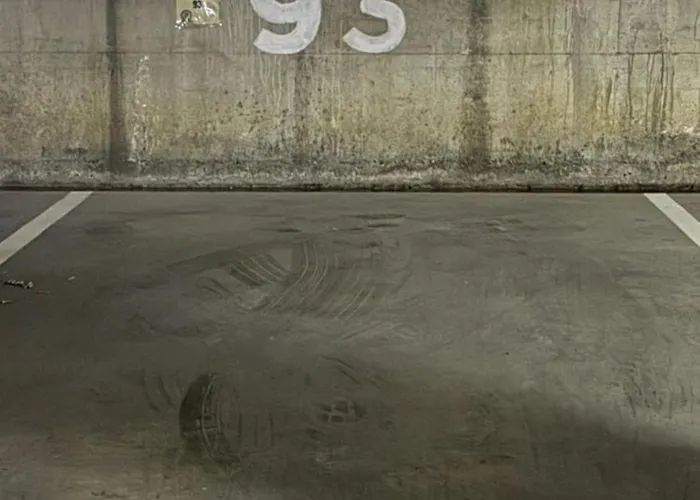 Free Parking Sudio 公寓 地拉那